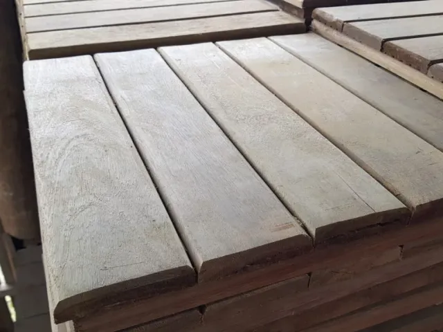 Deck de Eucalipto Tratado: durabilidade e estilo para áreas externas