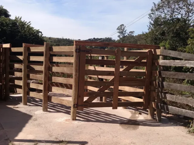 Porteira de eucalipto tratado