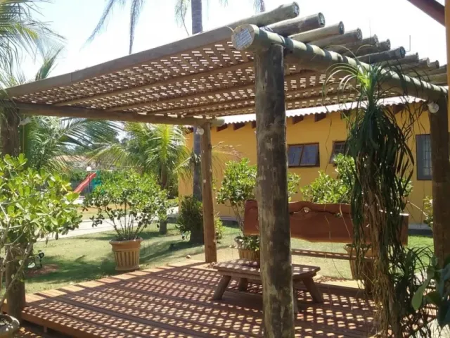 Pontalete, prancha e vigas de pinus